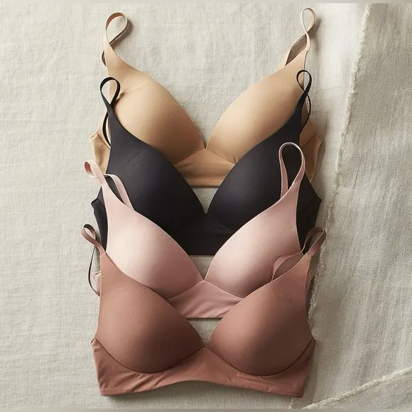 Ambrielle Super Soft Wireless Plunge Bra | Size L