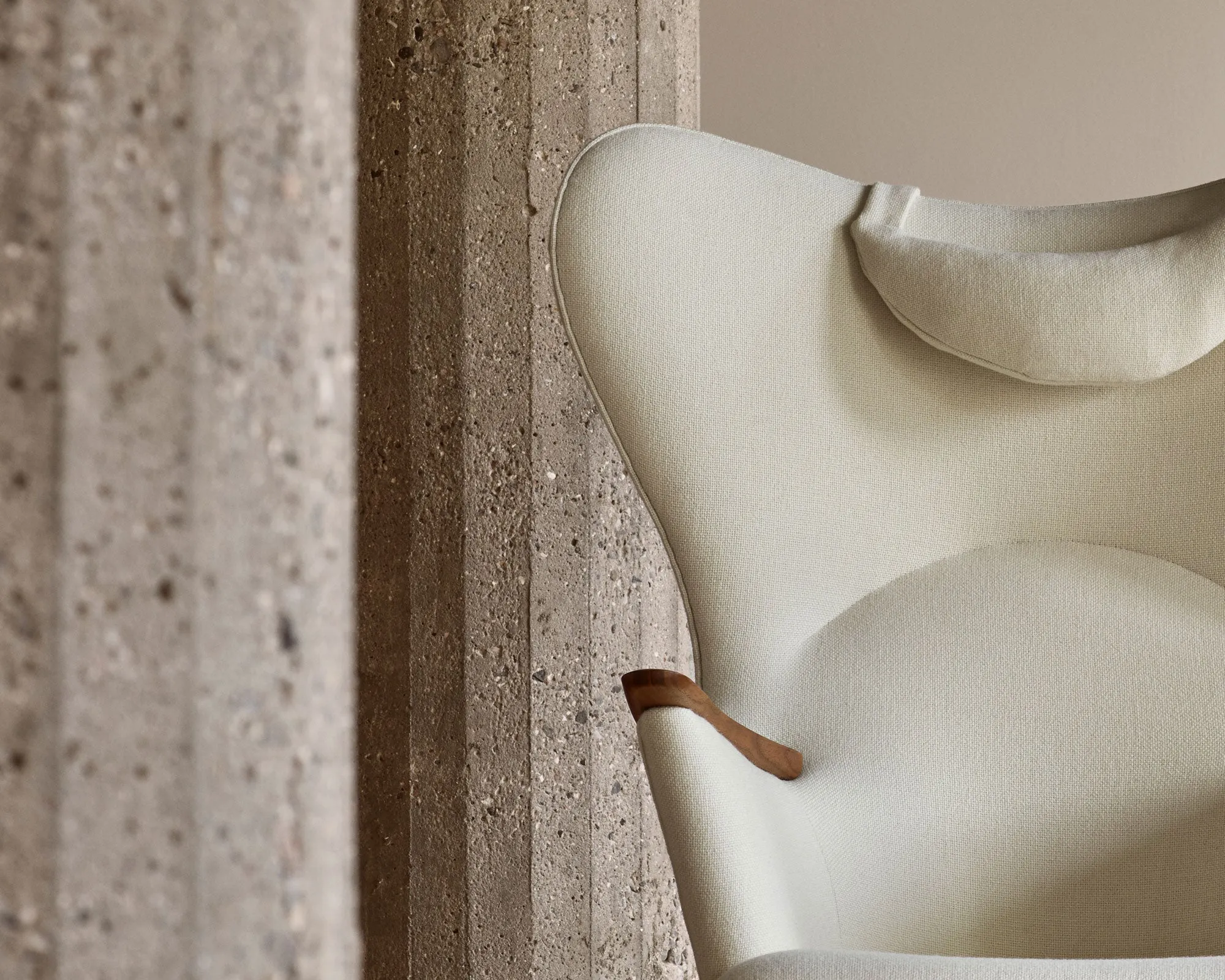 CH78 Mama Bear Chair
