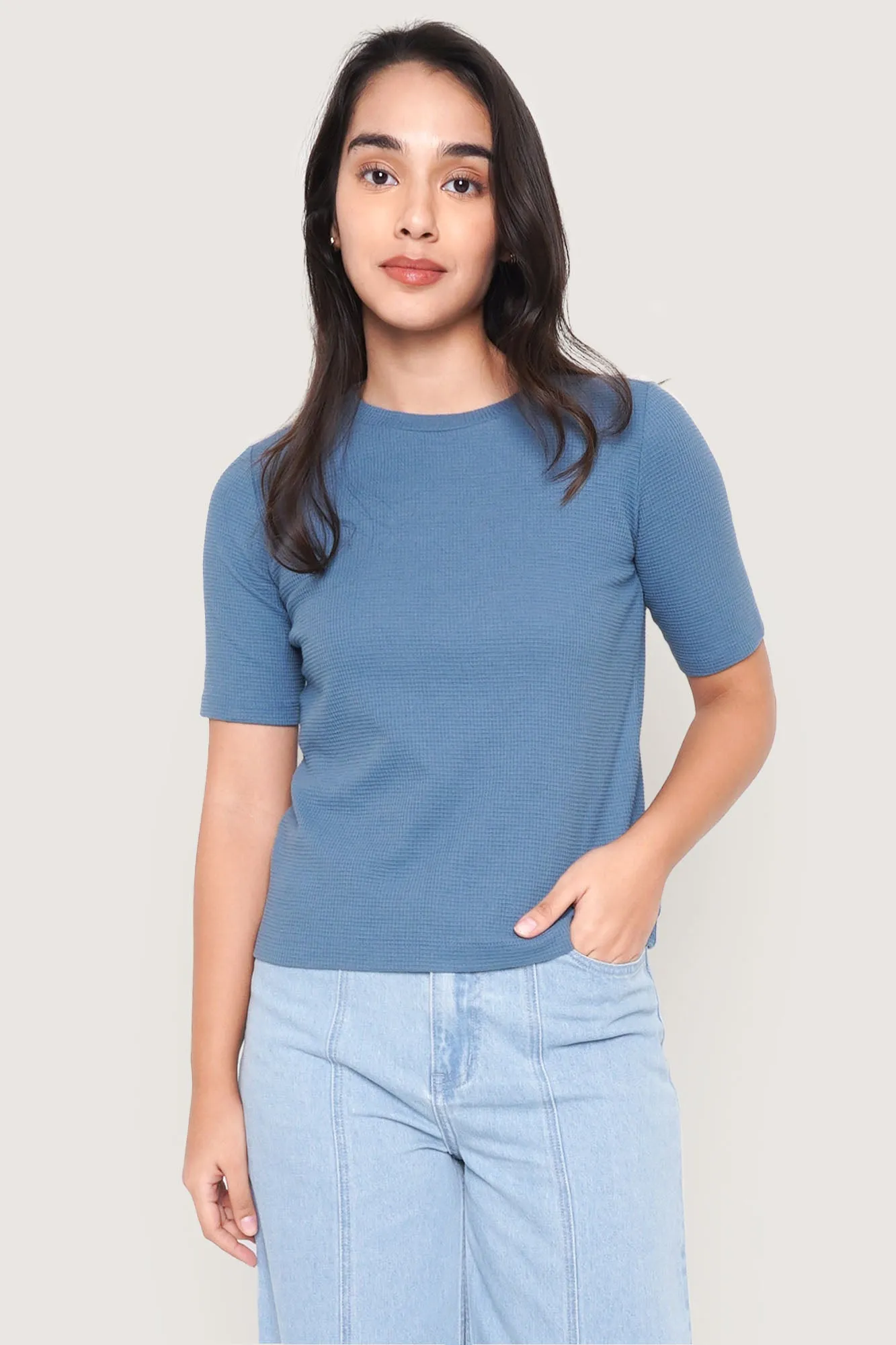 Closet Staples Slim Fit Textured Tee