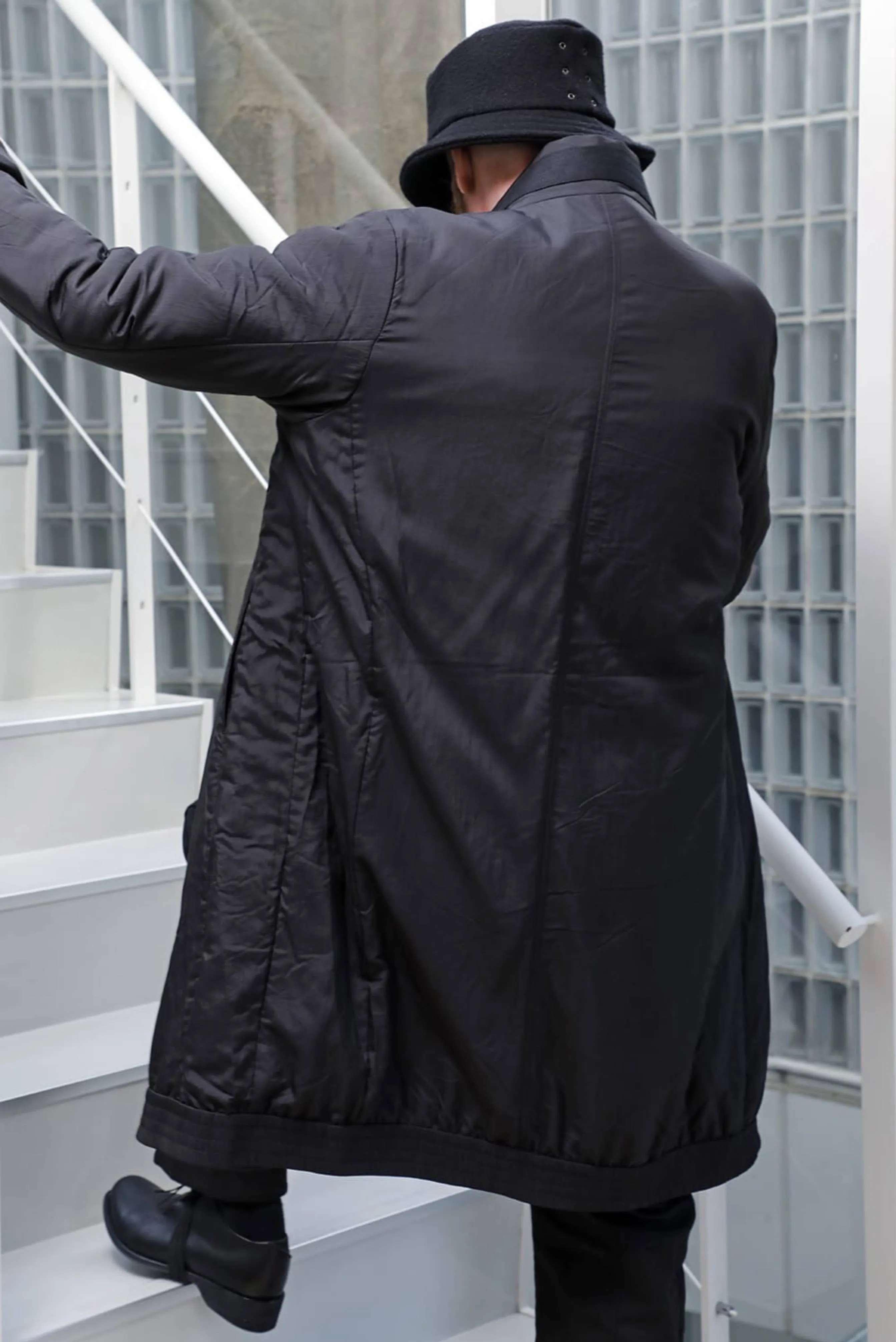 Devoa Long Nylon Coat