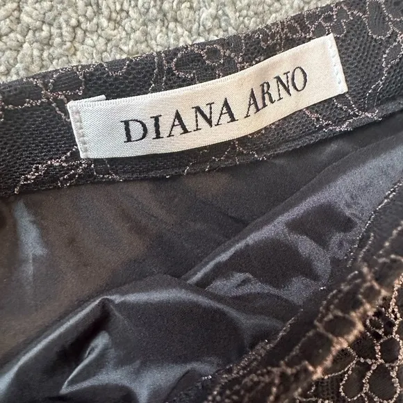 Diana Arno Limited Edition Stella Soft Pleat Lace Floral Midi Skirt EUC Size 6