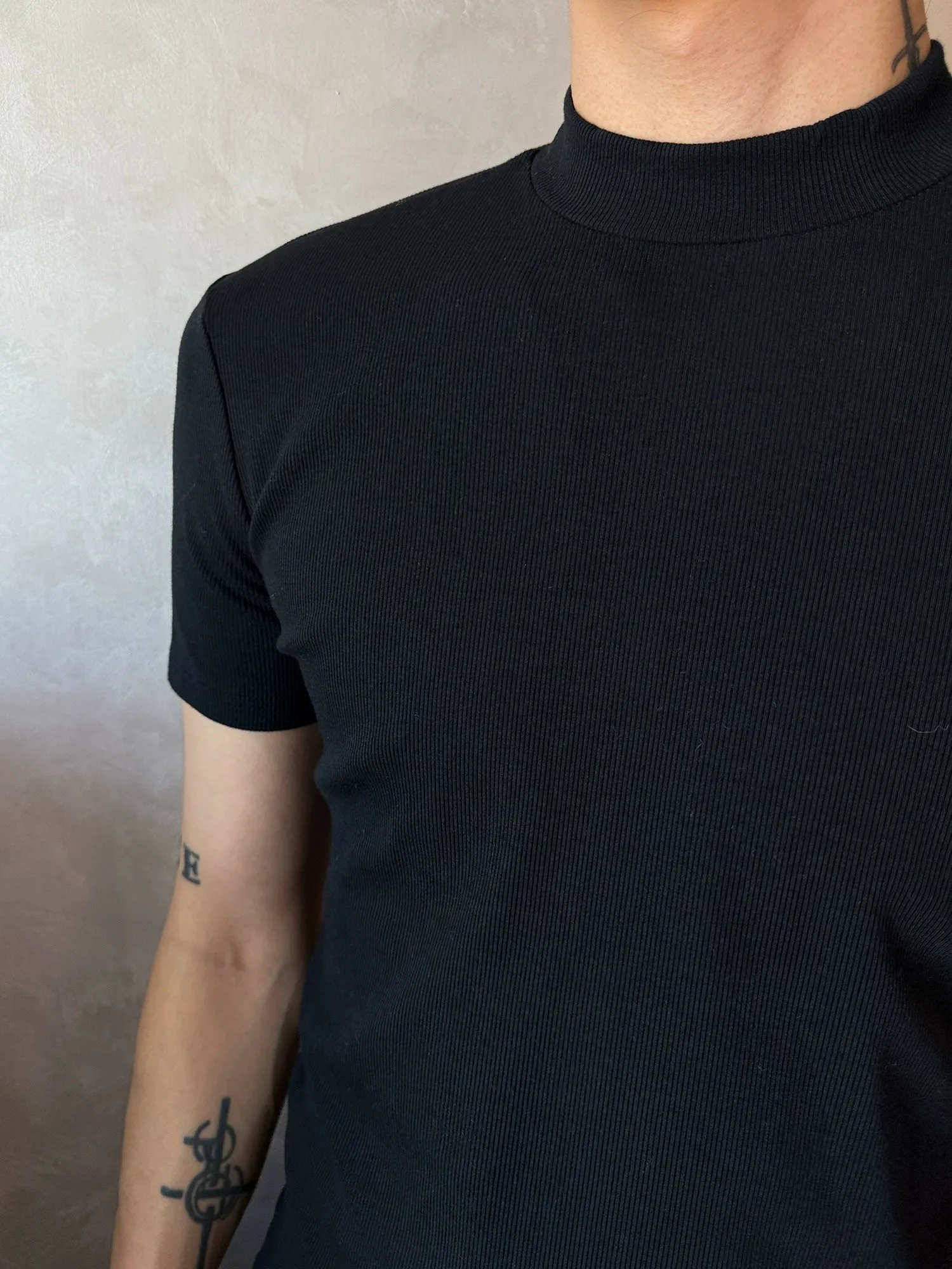 Elastic Half Turtleneck Short Sleeve Pullover