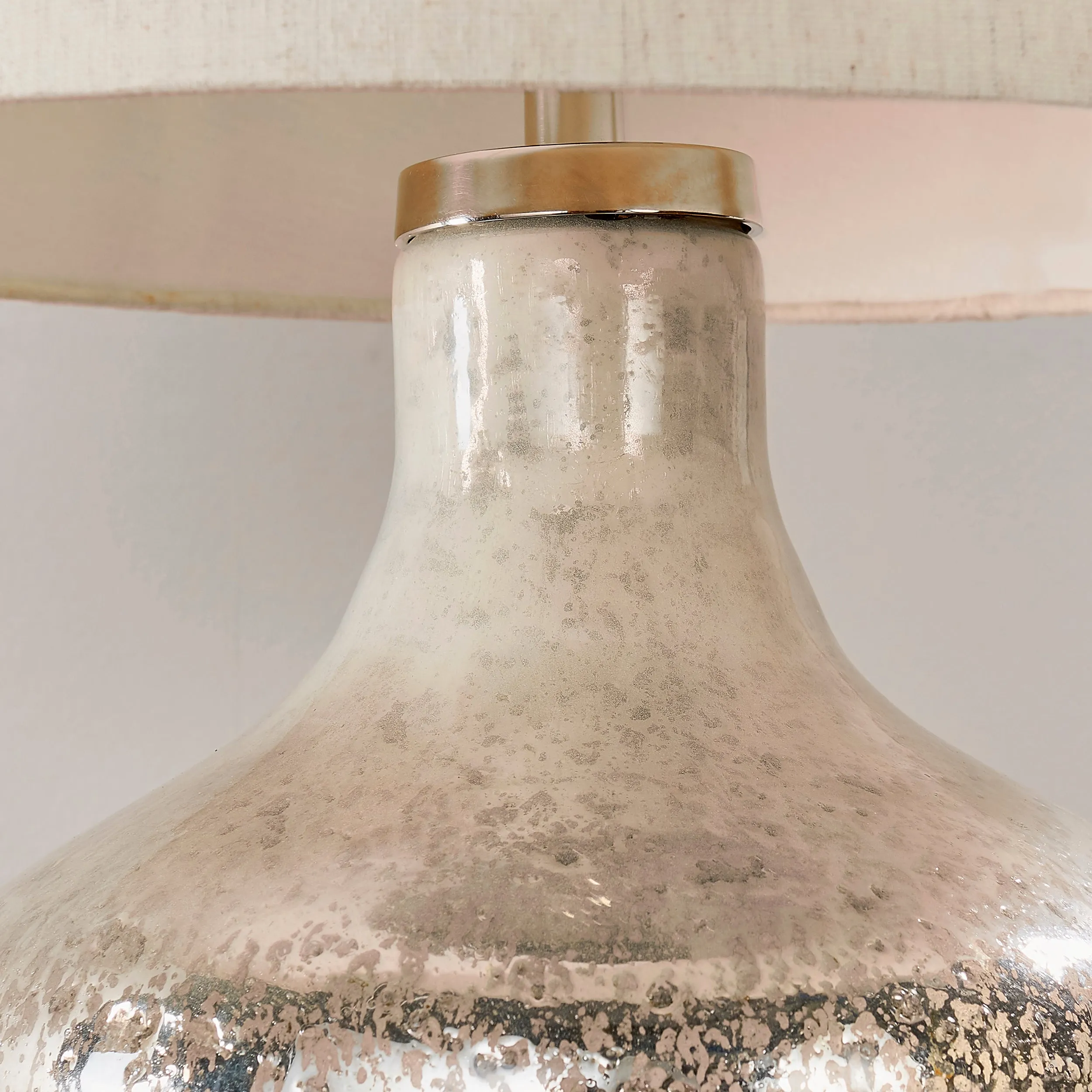 Endon 90589 Meteora 1lt Table Pearl ombre foil & vintage white linen 40W E27 GLS (Required)