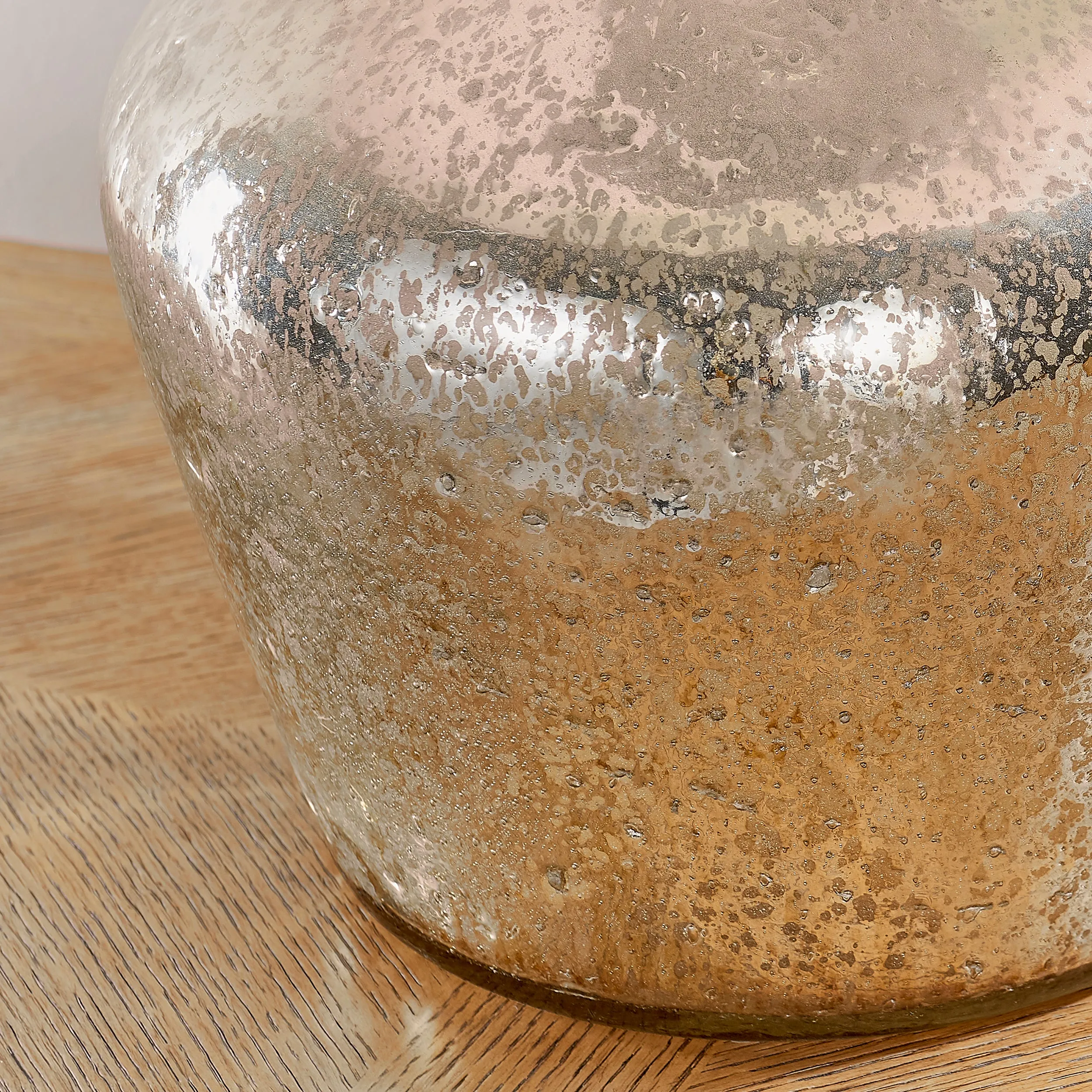 Endon 90589 Meteora 1lt Table Pearl ombre foil & vintage white linen 40W E27 GLS (Required)
