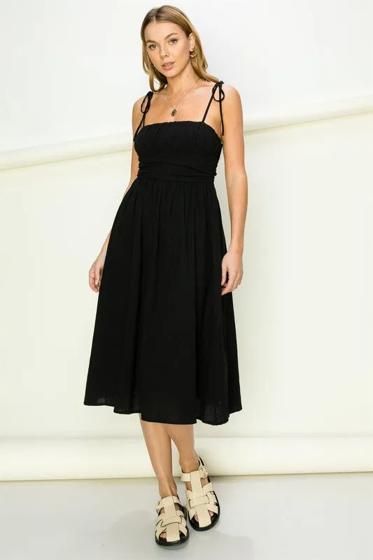 GET A CLUE TIE-STRAP MIDI DRESS, Hyfve