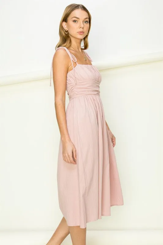 GET A CLUE TIE-STRAP MIDI DRESS, Hyfve
