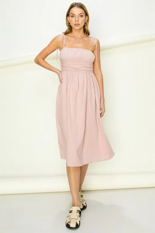 GET A CLUE TIE-STRAP MIDI DRESS, Hyfve