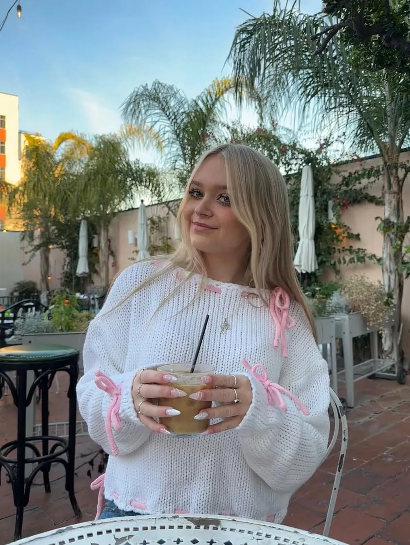 Isabella – Feminine Off-Shoulder Knit Top for Women