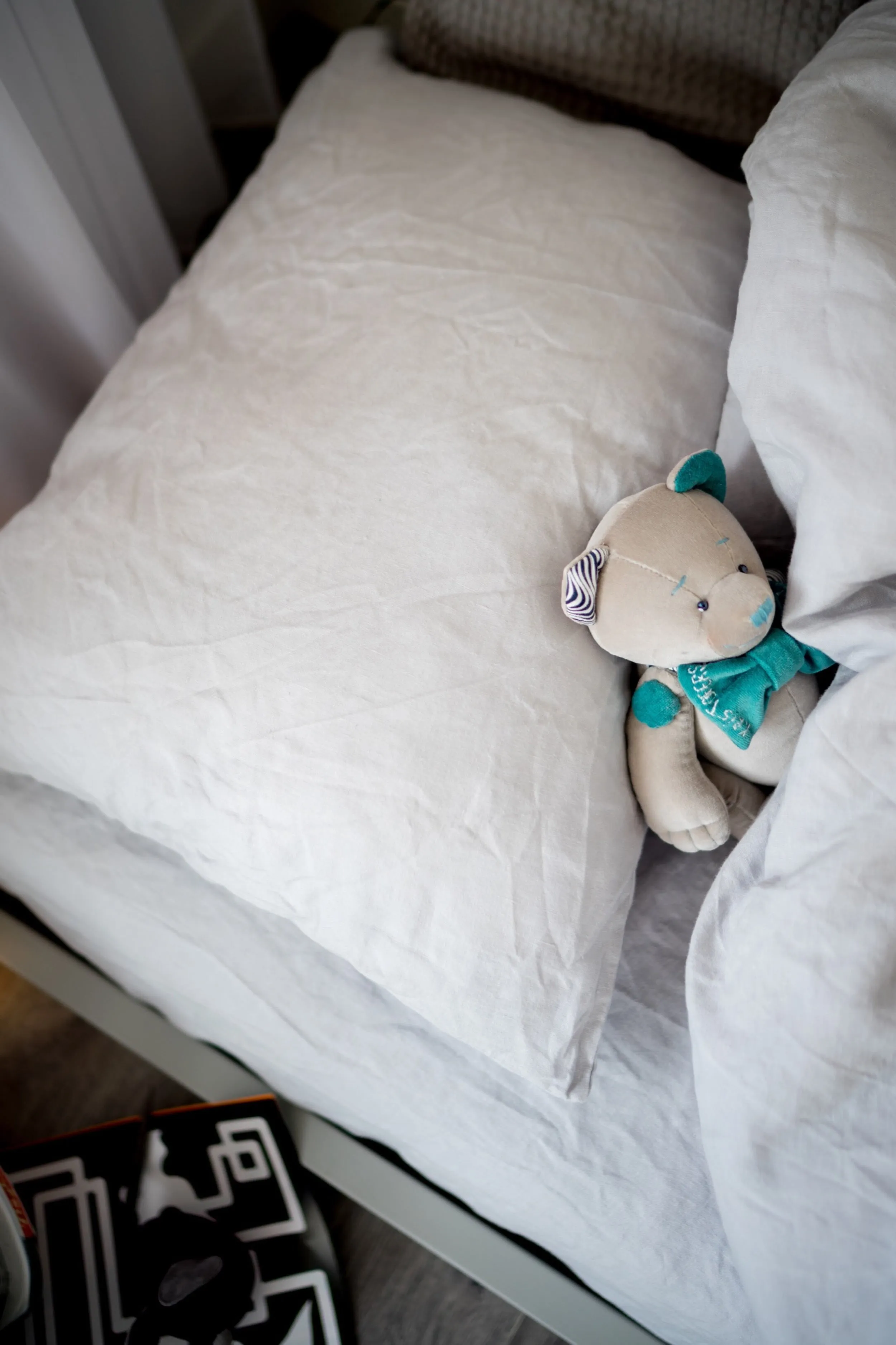 Kids pillowcase - light gray