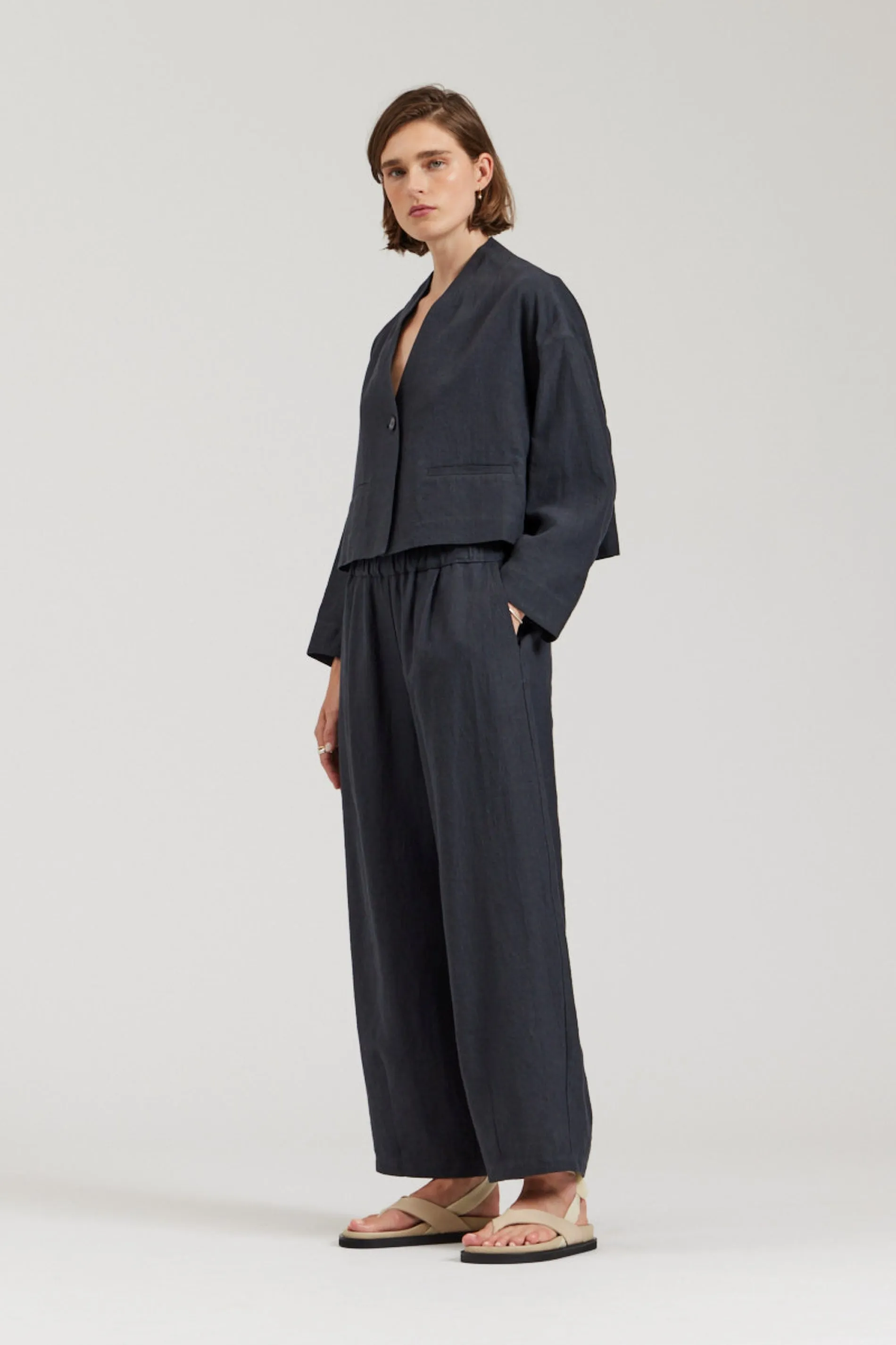 Linen Blend Barrel Pants in Deep Navy