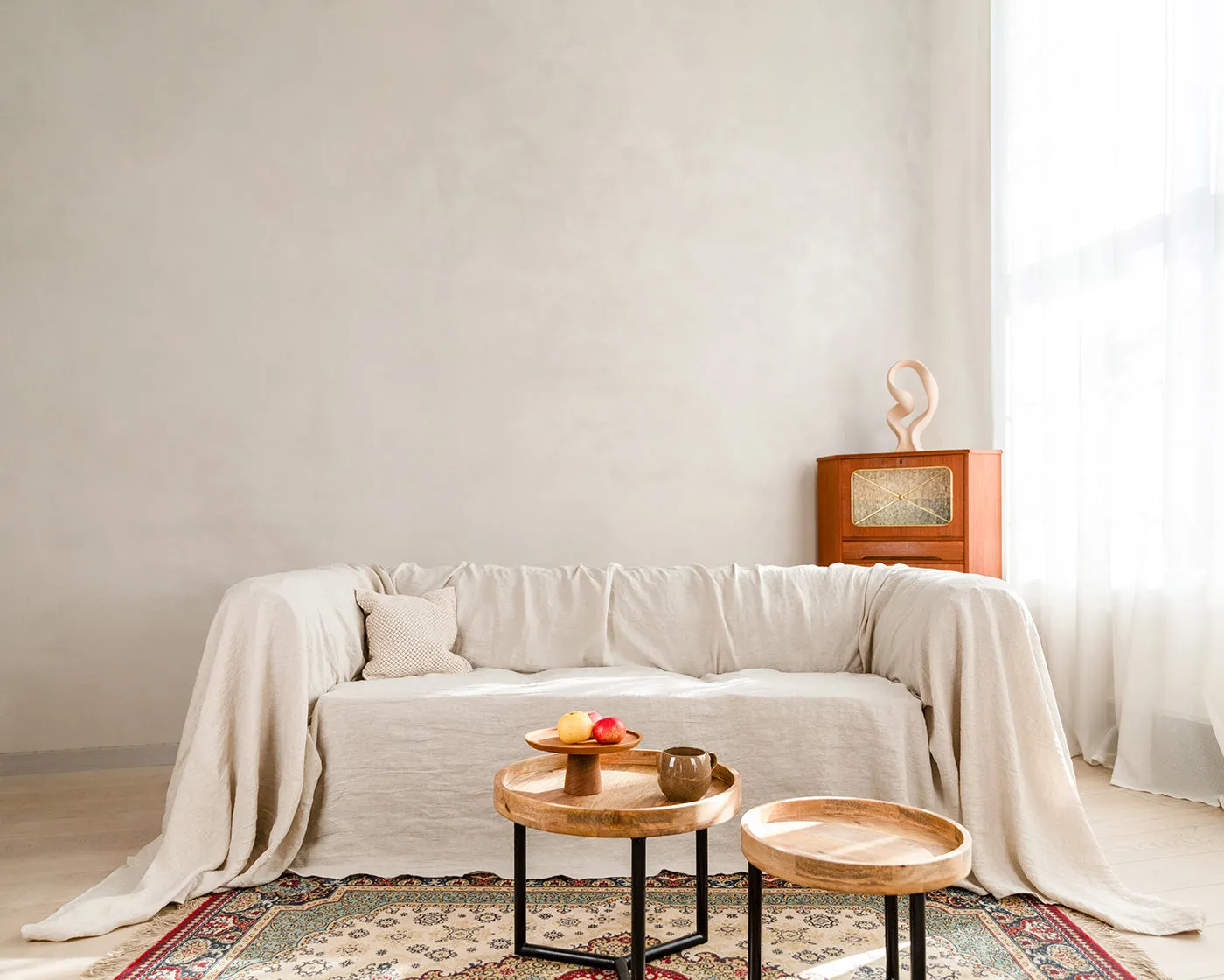 Linen couch cover in Natural Light color (density 190 g/m2)