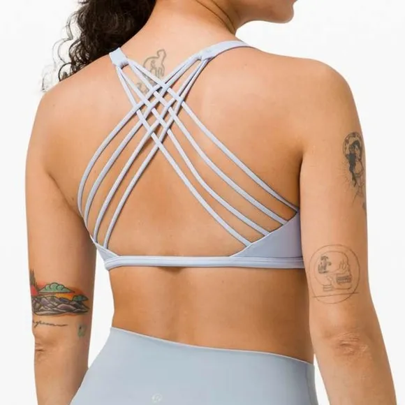 Lululemon Free to Be Bra