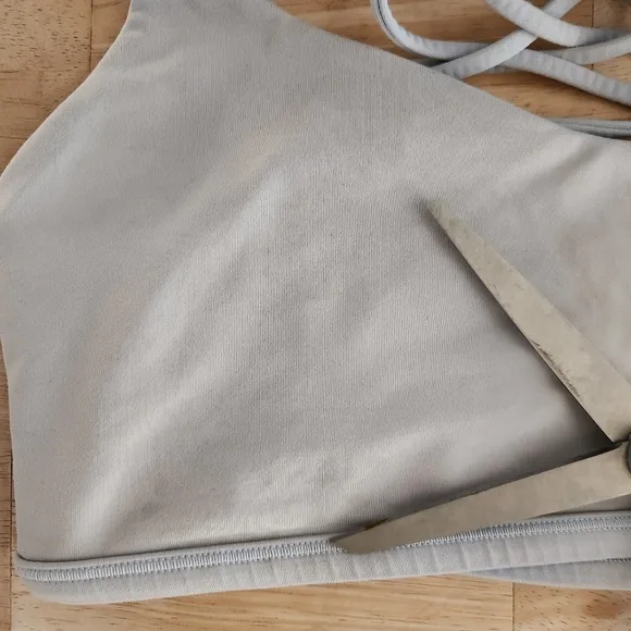 Lululemon Free to Be Bra