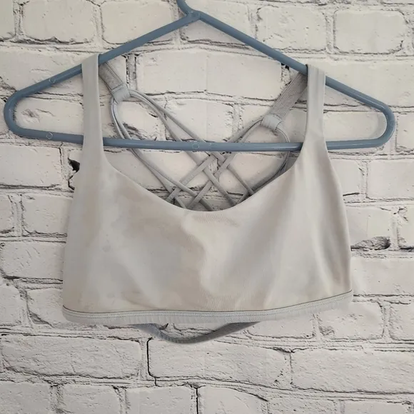 Lululemon Free to Be Bra