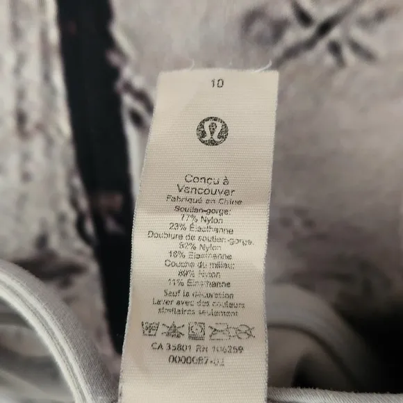 Lululemon Free to Be Bra