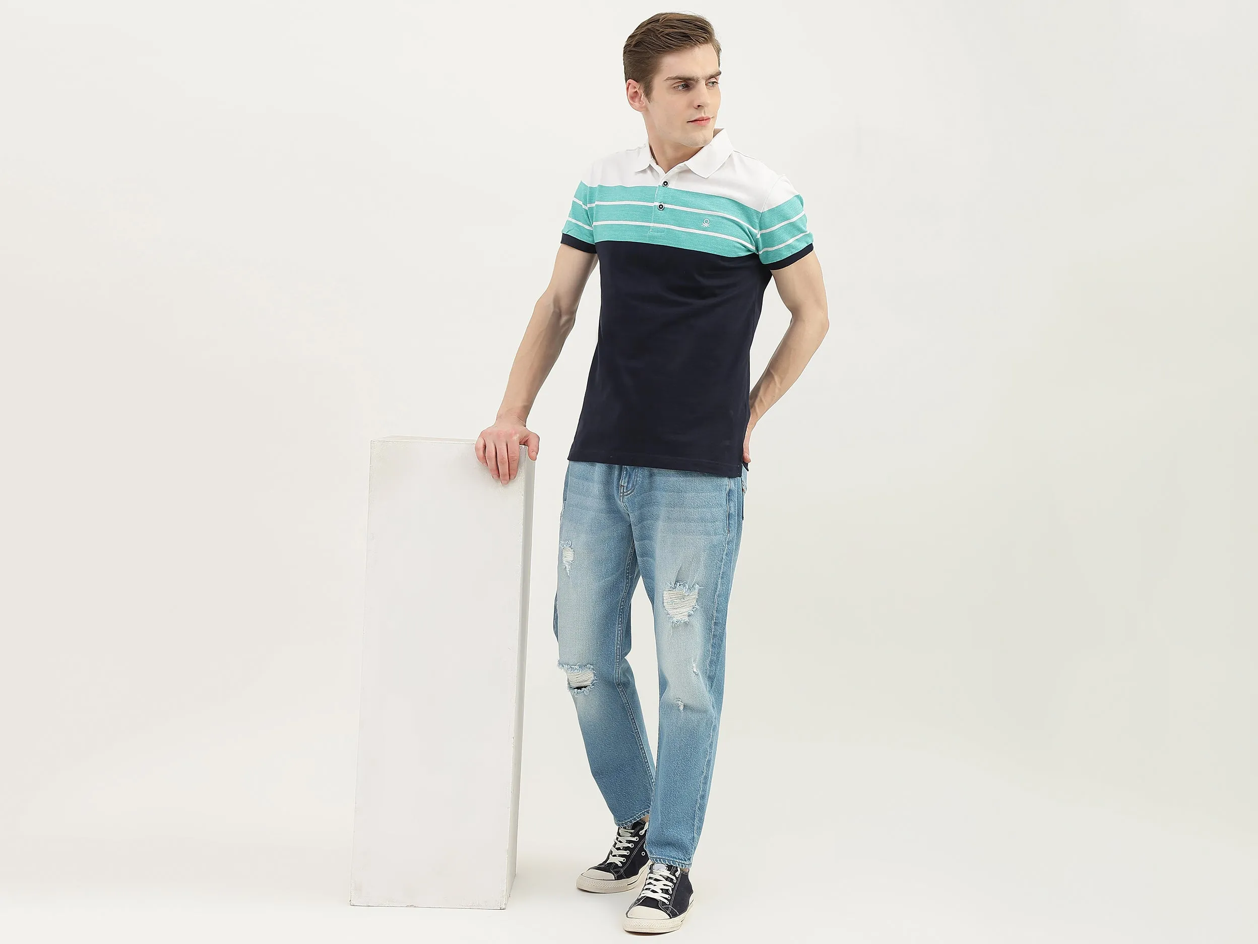 Men Solid Regular Fit Jeans