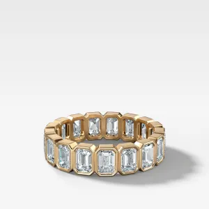 Midi Bezel Set Eternity Band With Emerald Cuts