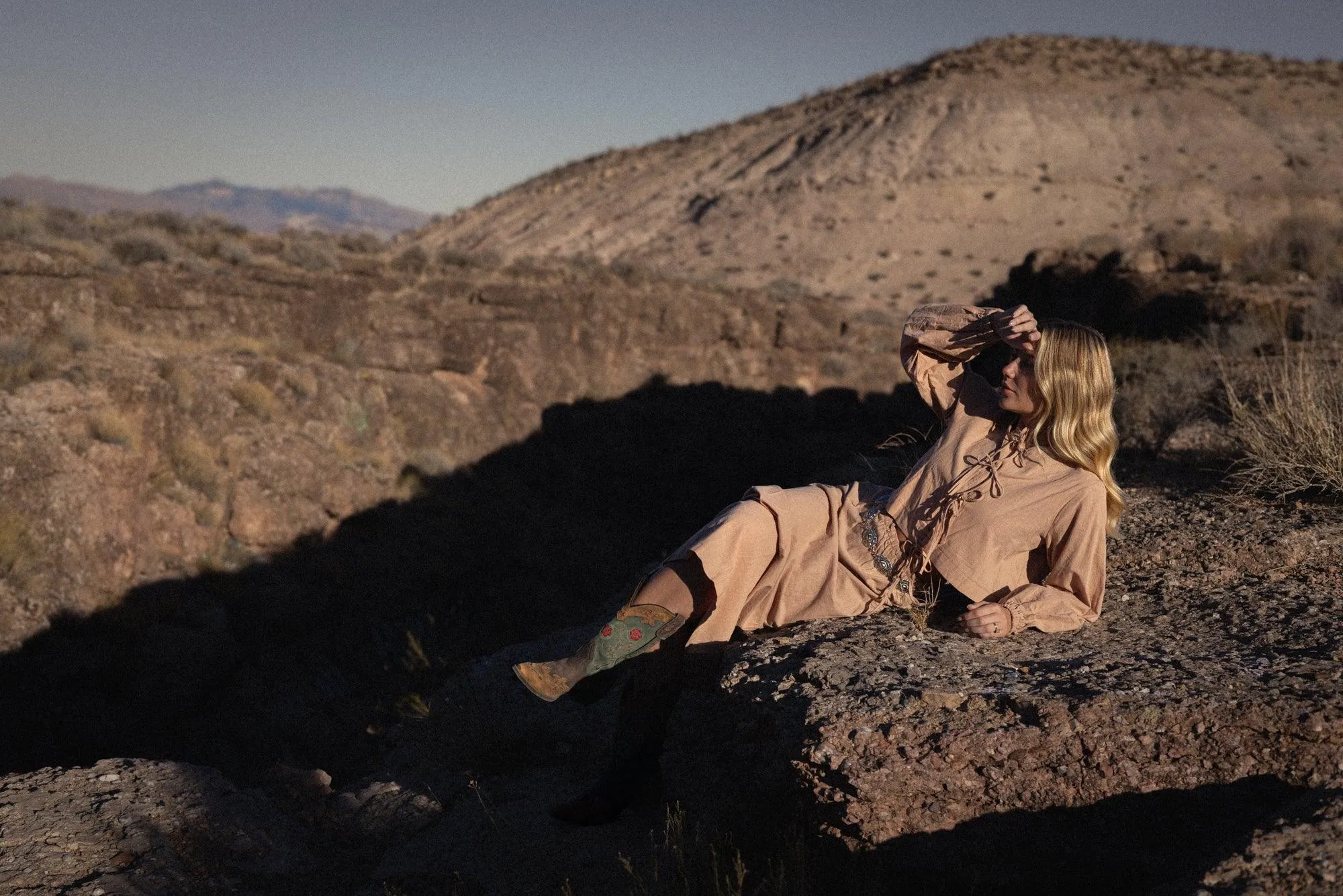 Odie Skirt & Top Set in Khaki