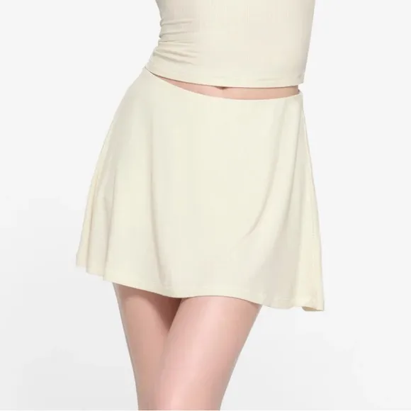 SKIMS Skort