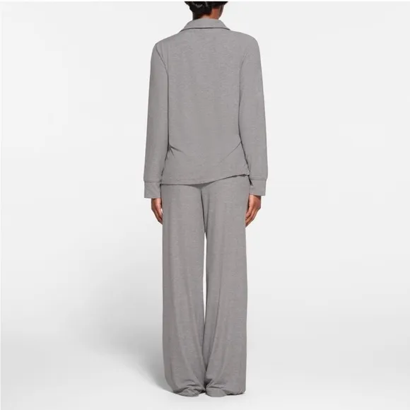 SKIMS SOFT LOUNGE SLEEP SHIRT SIZE L - Heather Grey NWT