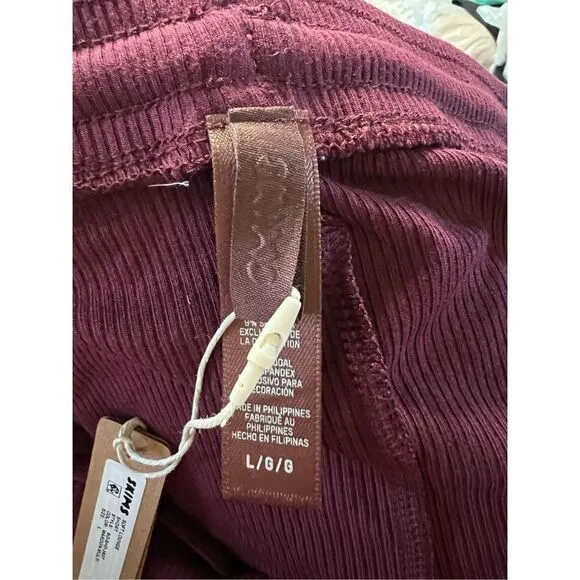 Skims Women's Maroon Wine Soft Lounge Boxer Short Size Large NWT