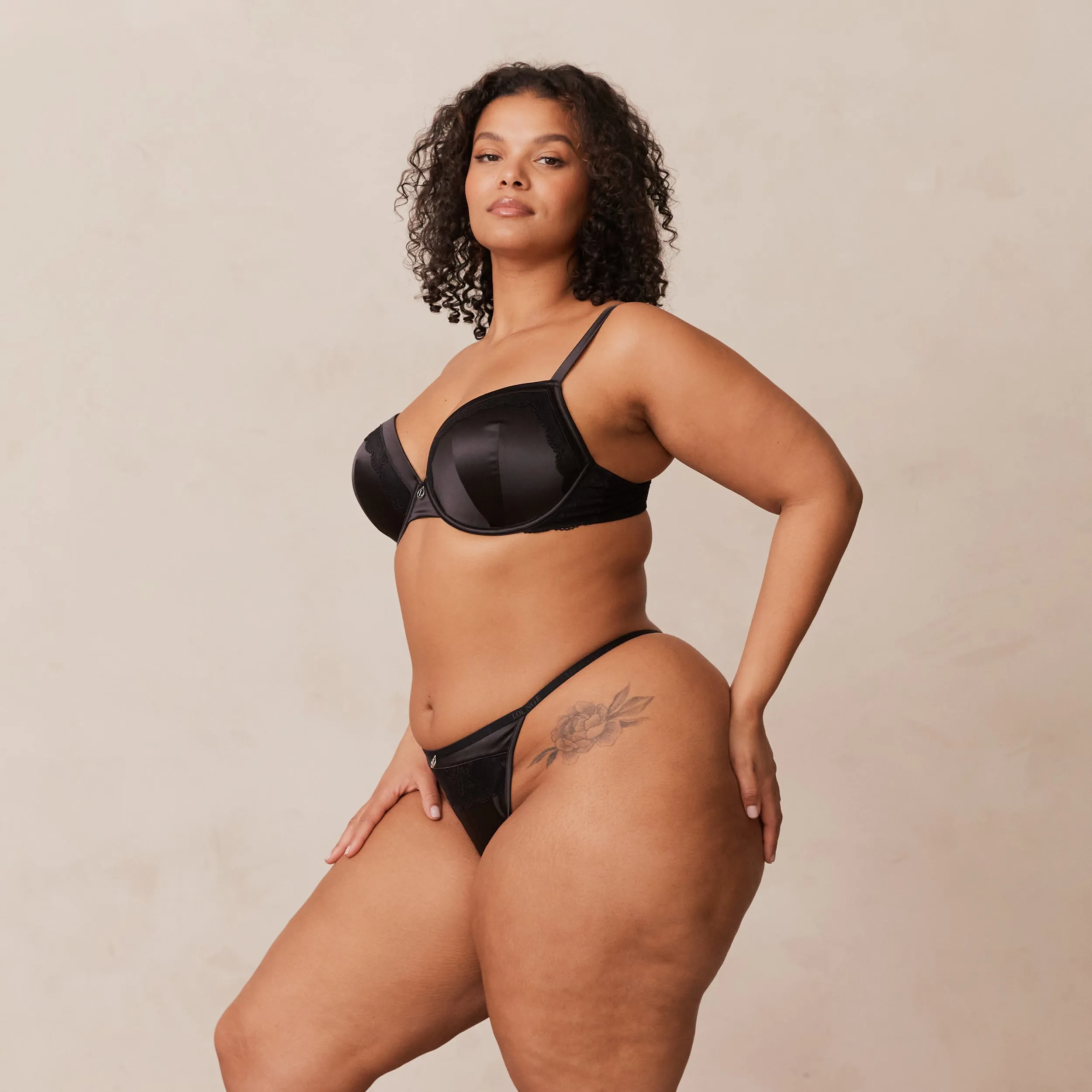 Soft Satin T-shirt Soutien-Gorge - Noir