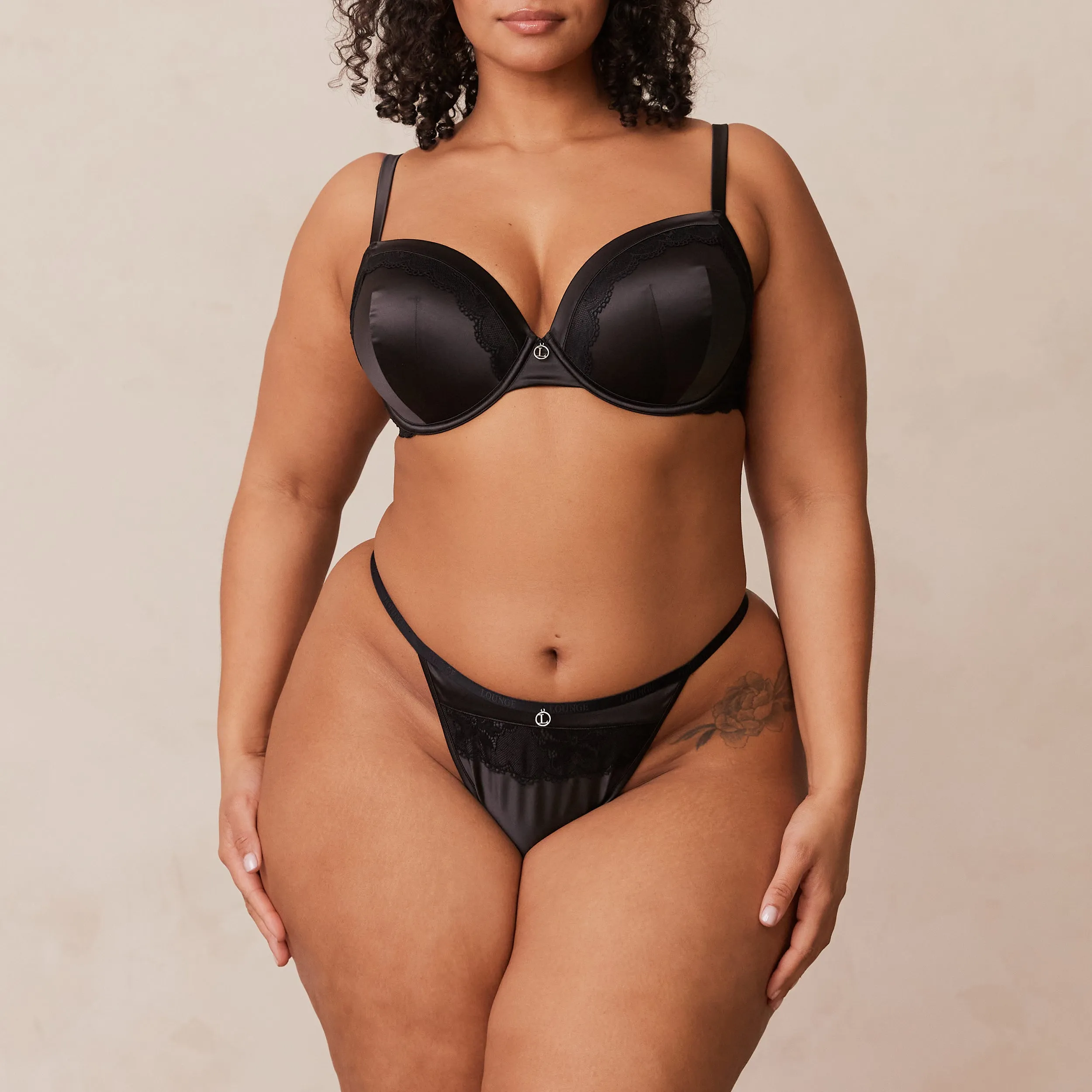 Soft Satin T-shirt Soutien-Gorge - Noir