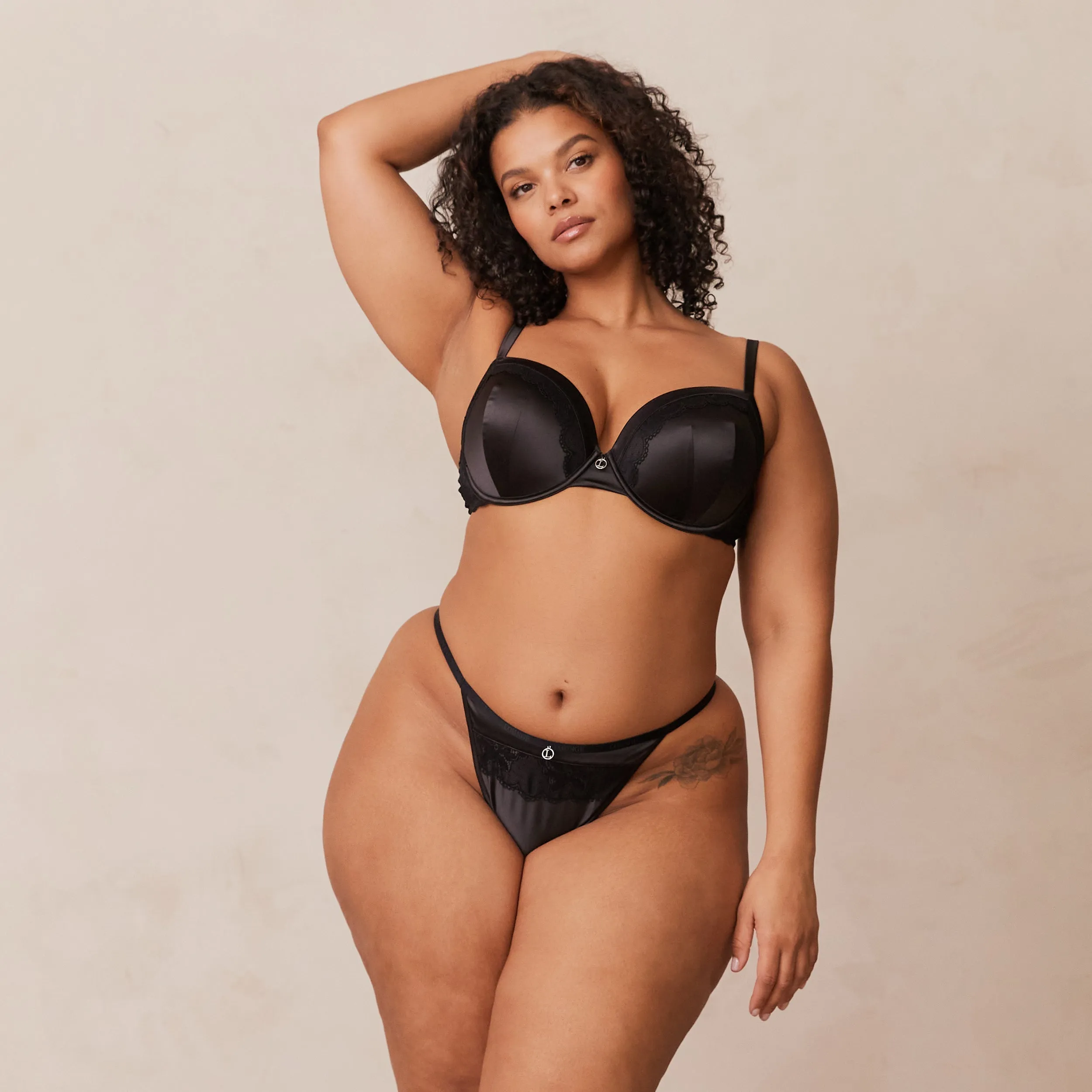 Soft Satin T-shirt Soutien-Gorge - Noir