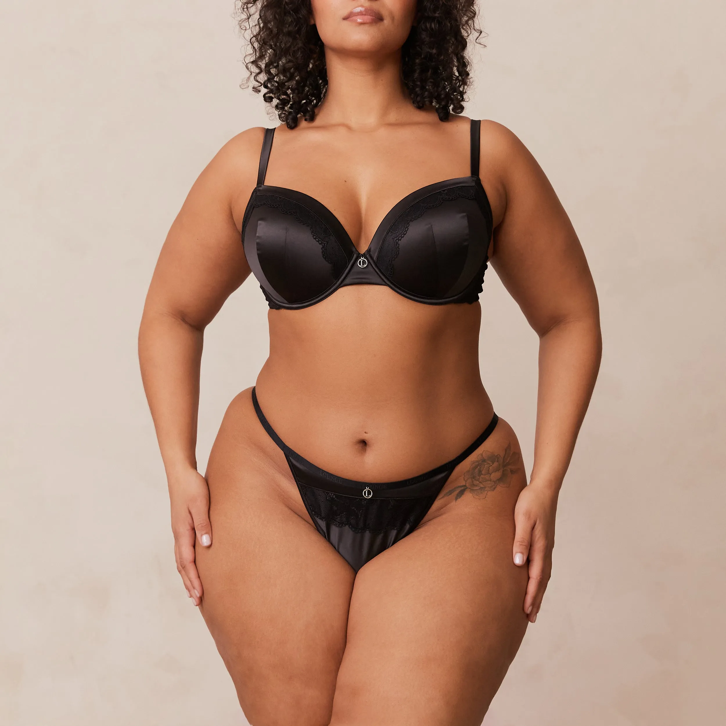 Soft Satin T-shirt Soutien-Gorge - Noir