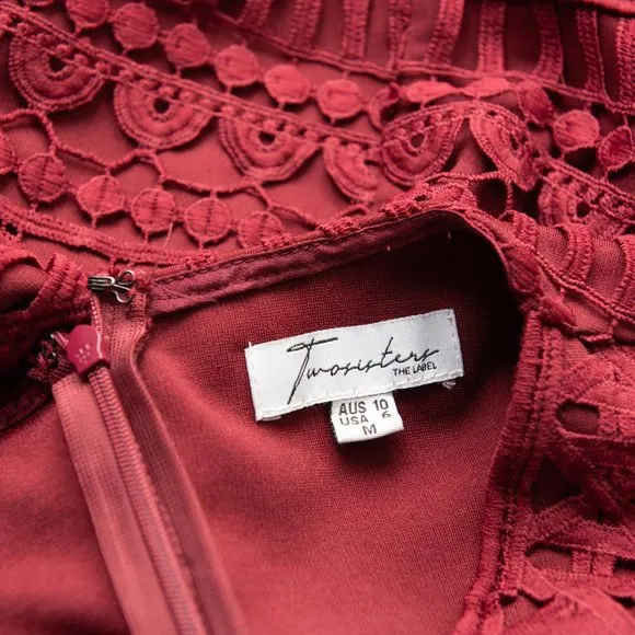 Two Sisters The Label Scarlett Dress Midi V-neck Sleeveless Lace Wine Size 6