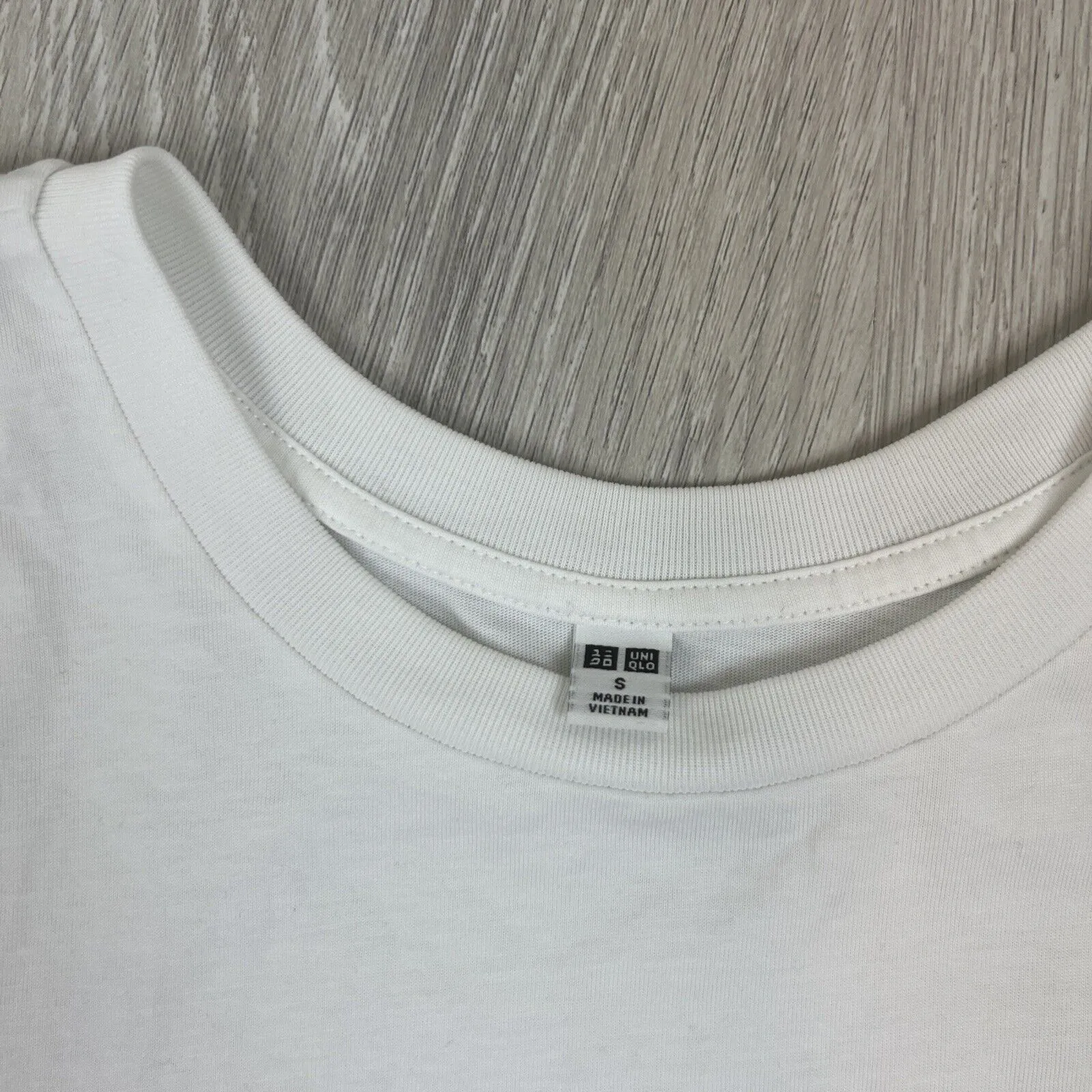 Uniqlo Womens White T-Shirt Bundle Size XS/S (2 T-Shirts)
