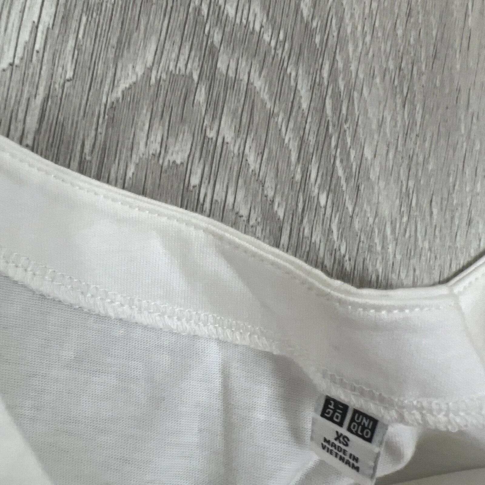 Uniqlo Womens White T-Shirt Bundle Size XS/S (2 T-Shirts)