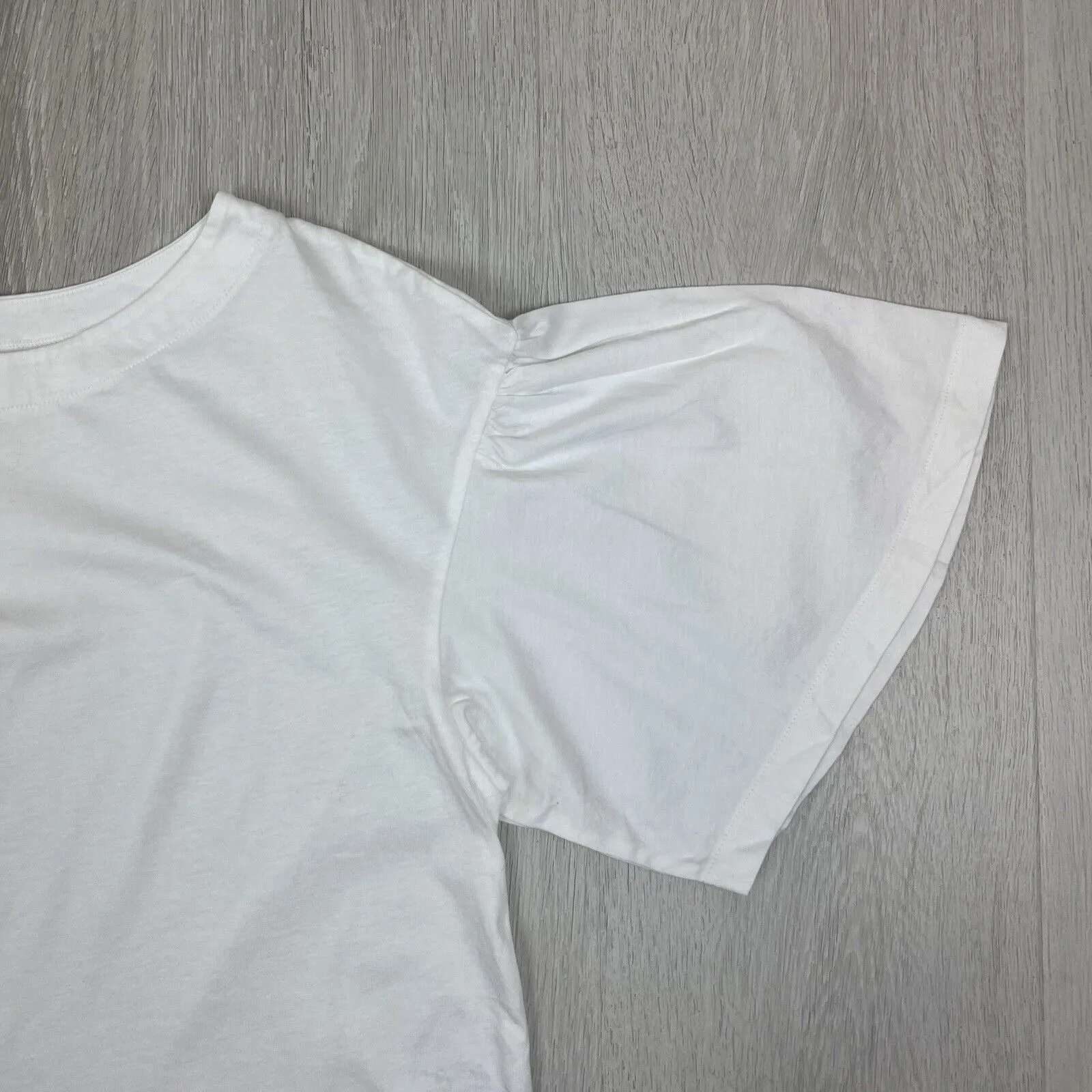 Uniqlo Womens White T-Shirt Bundle Size XS/S (2 T-Shirts)