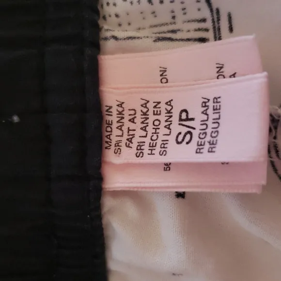 Victoria's Secret New York London Paris print cotton/modal pajama set size small