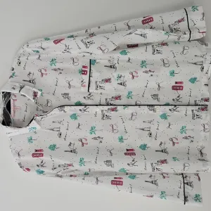 Victoria's Secret New York London Paris print cotton/modal pajama set size small