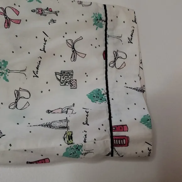 Victoria's Secret New York London Paris print cotton/modal pajama set size small