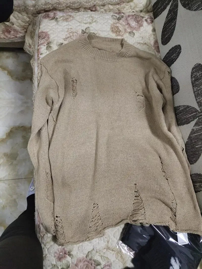 Wash Hole Ripped Knit Sweaters Men Women Streetwear Hip Hop Pullovers Jumper Fashion Oversized All-match Men Winter Clothes