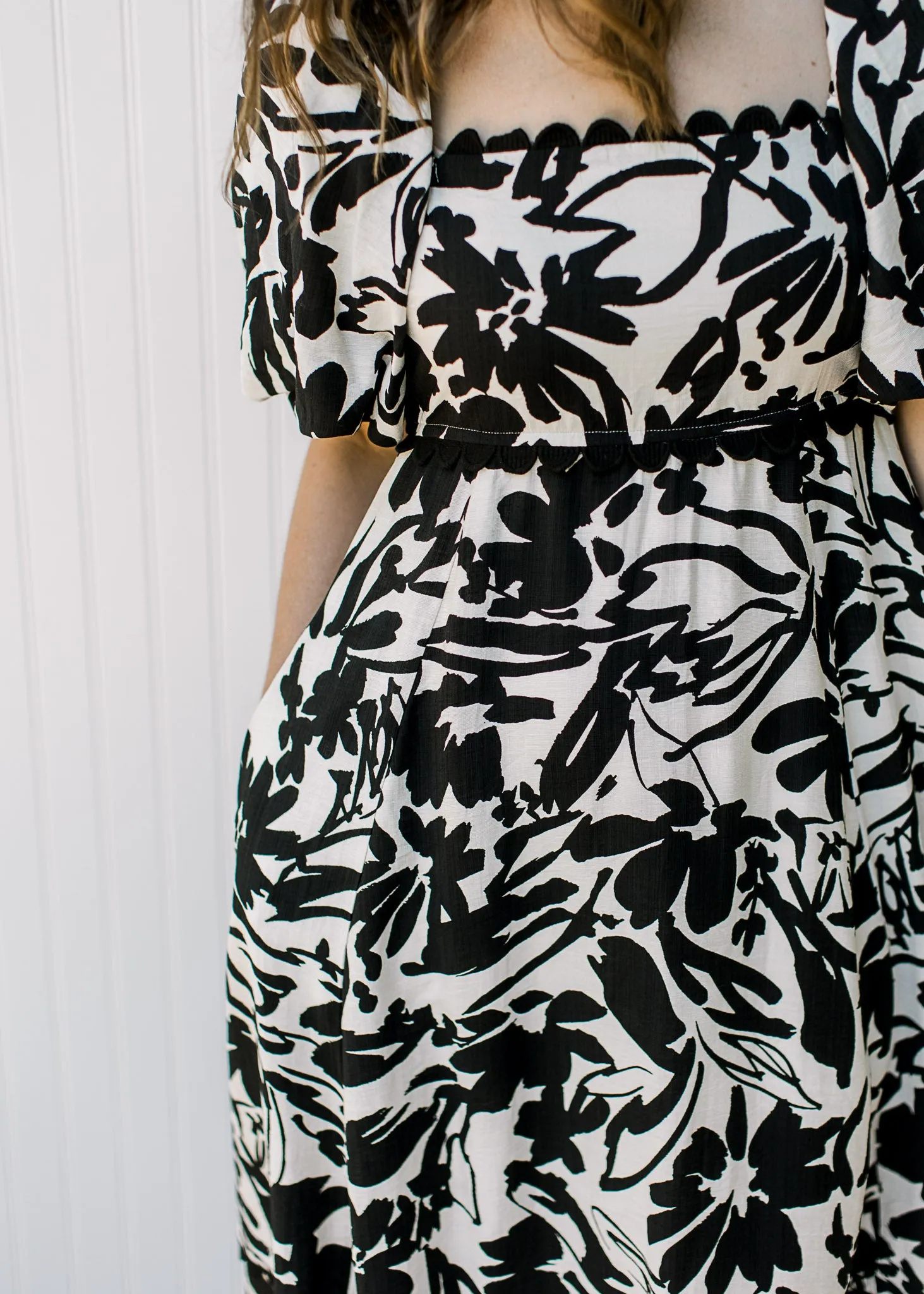 XZ Contrast Scallops Dress