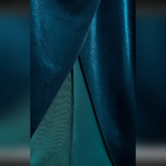 Zara JEWEL BUTTONED VELVET DRESS