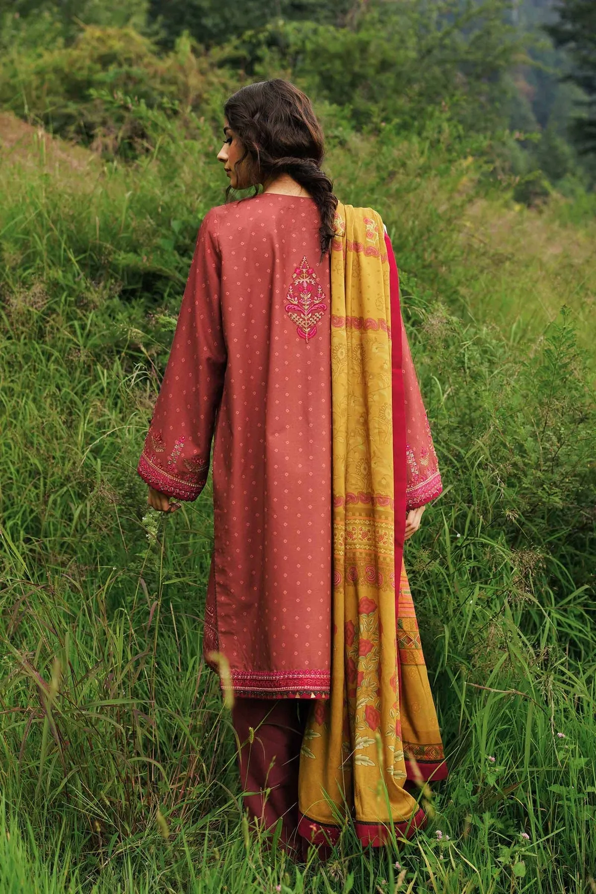 Zara Shahjahan | Coco Winter Collection 2022 | ZW22-7B