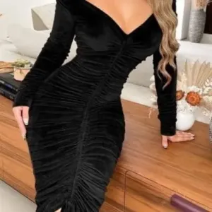 Zoe Velvet Bodycon Midi Dress